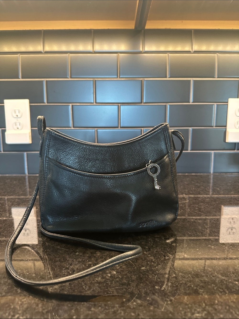 VINTAGE Fossil Classic Black Leather Crossbody Bag with Key Charm